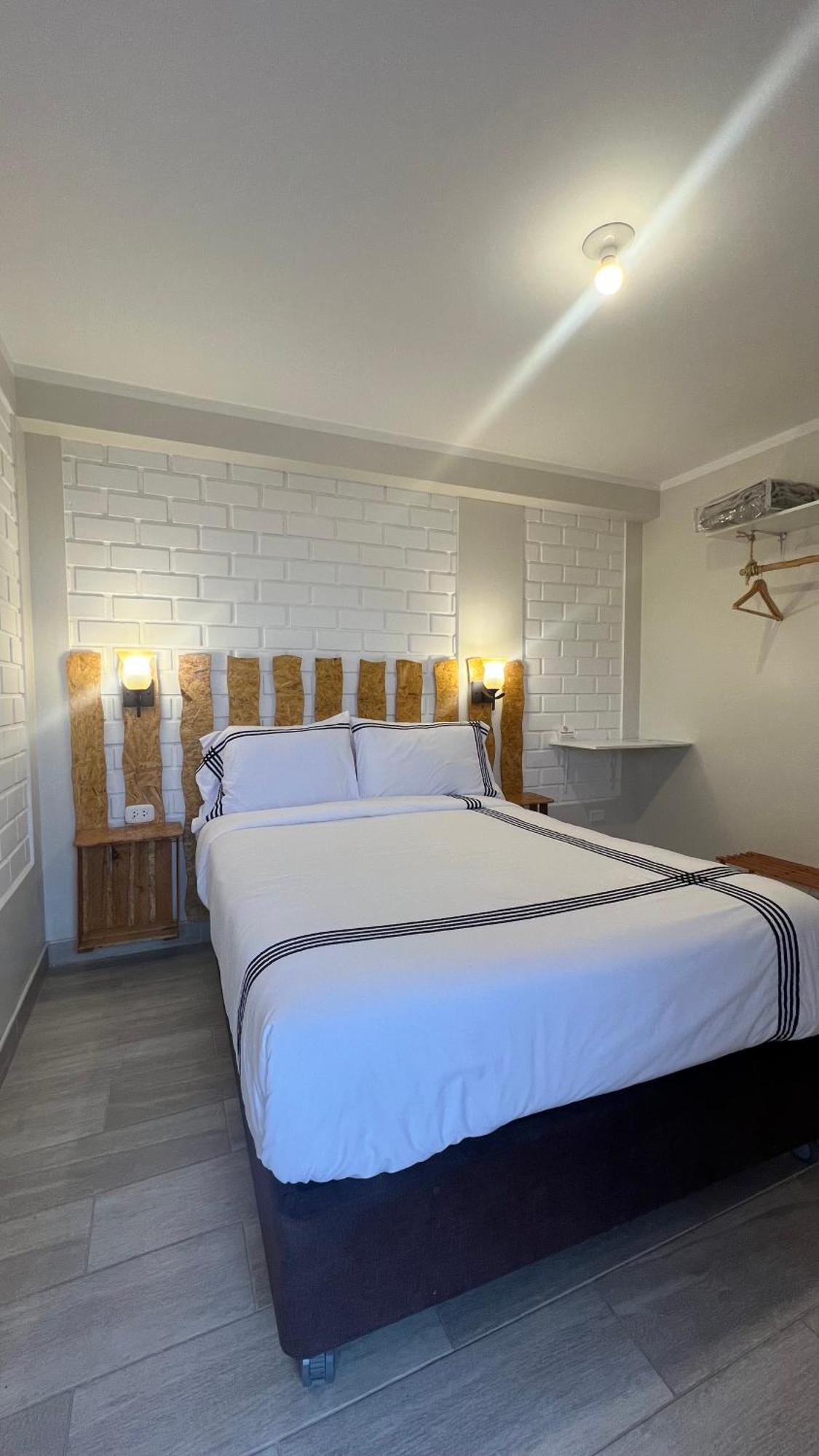 Hotel Aloha Chala エクステリア 写真