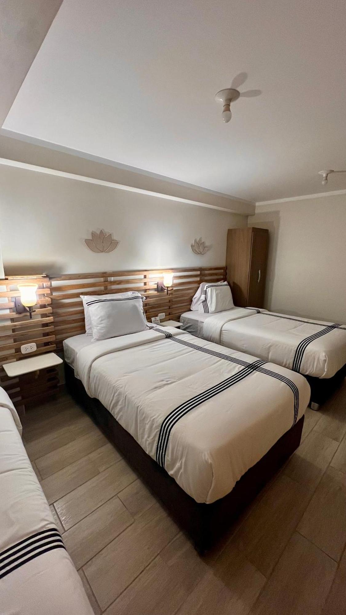Hotel Aloha Chala エクステリア 写真
